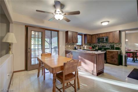7170 Windwood Way Olmsted Twp OH 44138