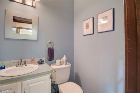 7170 Windwood Way Olmsted Twp OH 44138