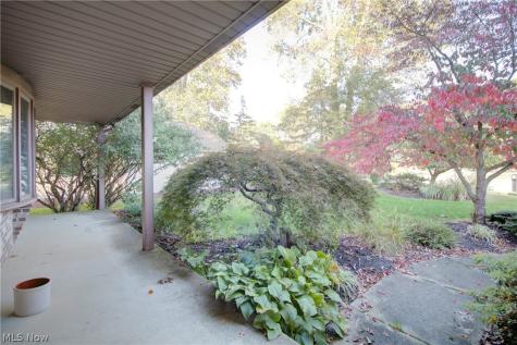 7170 Windwood Way Olmsted Twp OH 44138