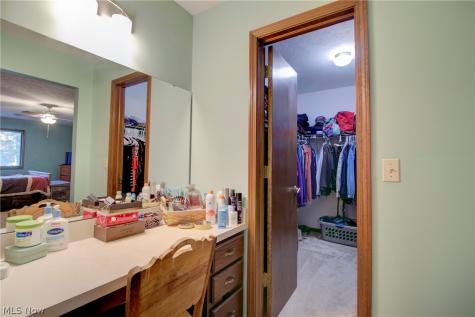 7170 Windwood Way Olmsted Twp OH 44138
