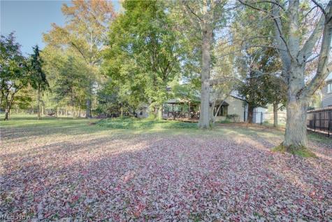 7170 Windwood Way Olmsted Twp OH 44138
