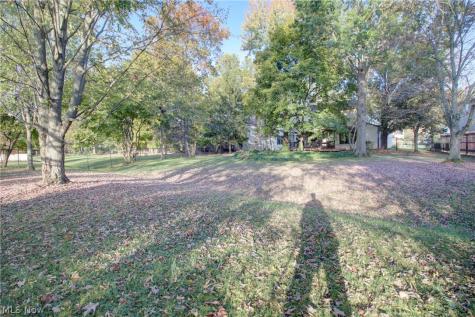 7170 Windwood Way Olmsted Twp OH 44138