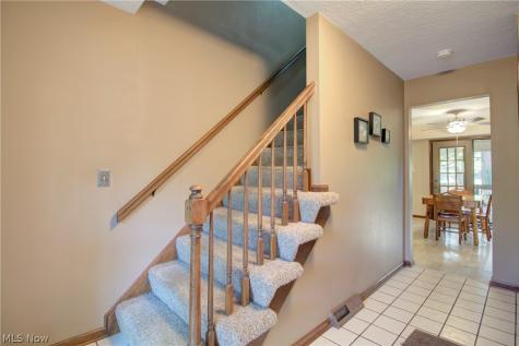 7170 Windwood Way Olmsted Twp OH 44138