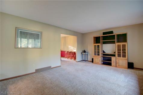 7170 Windwood Way Olmsted Twp OH 44138