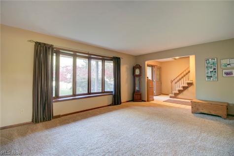 7170 Windwood Way Olmsted Twp OH 44138