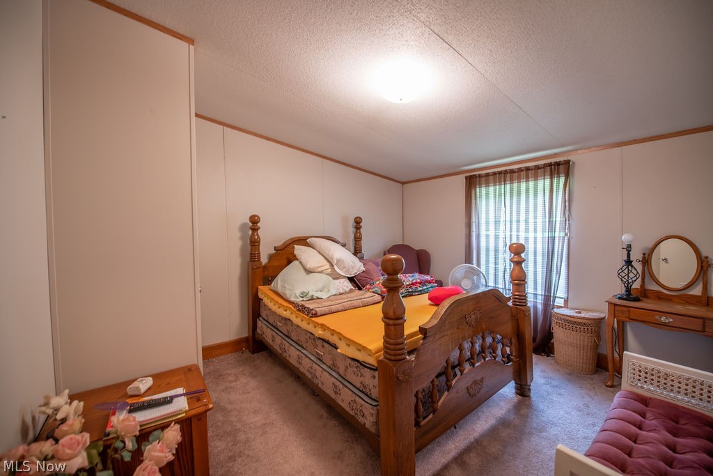 9805 Crooked Creek Road SE Uhrichsville OH 44683