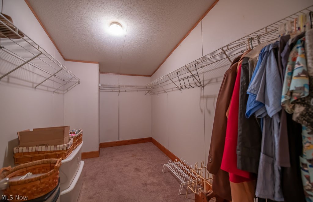 9805 Crooked Creek Road SE Uhrichsville OH 44683