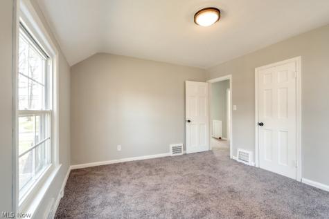 16812 Talford Avenue Cleveland OH 44128