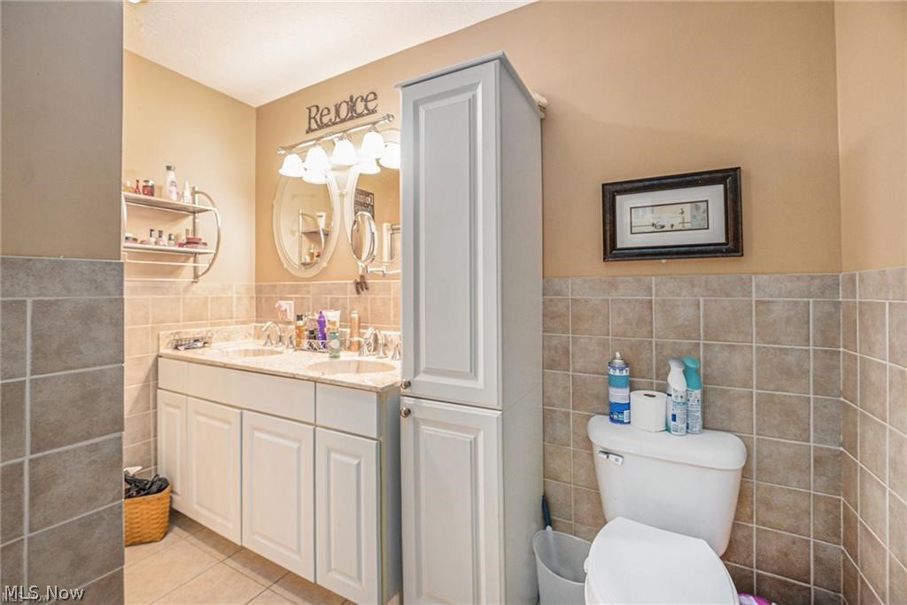 7032 Reed Road Conneaut OH 44030