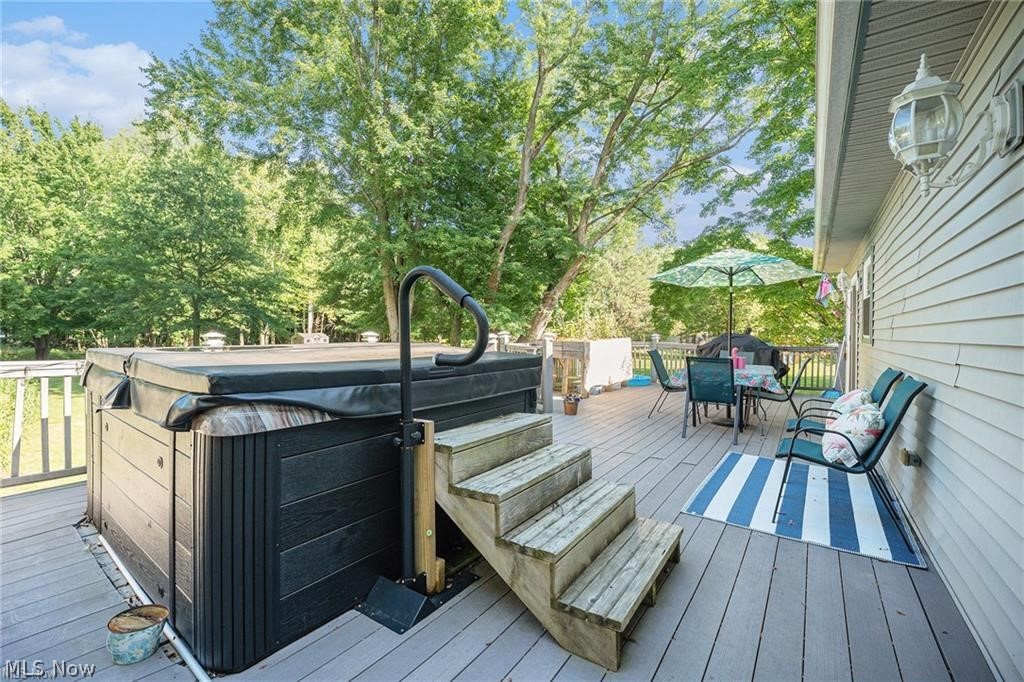 7032 Reed Road Conneaut OH 44030