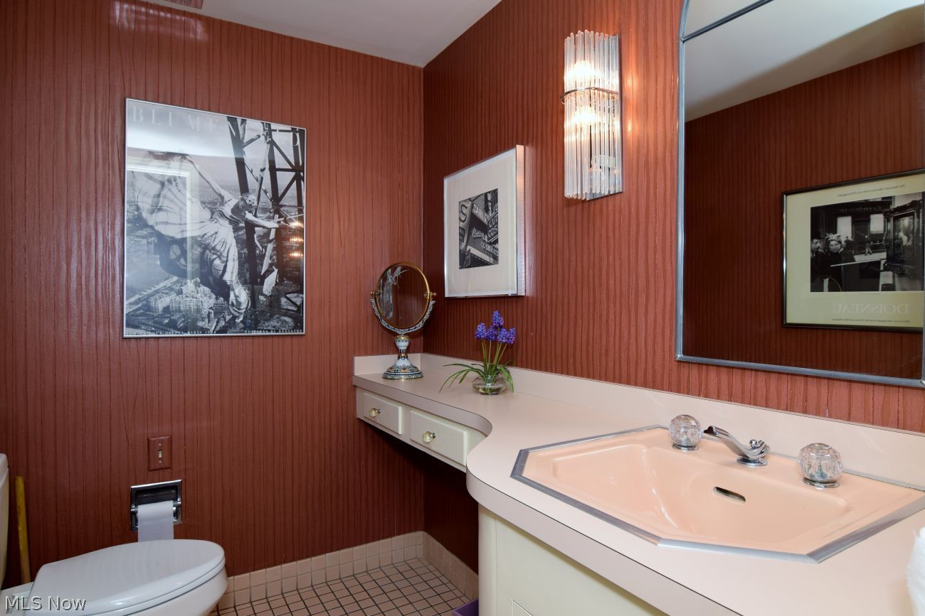 16201 S Woodland Road Shaker Heights OH 44120