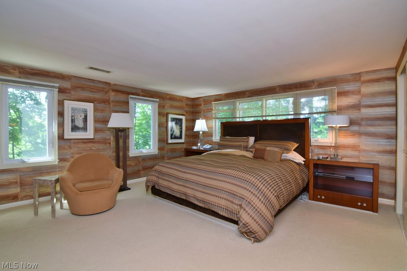 16201 S Woodland Road Shaker Heights OH 44120