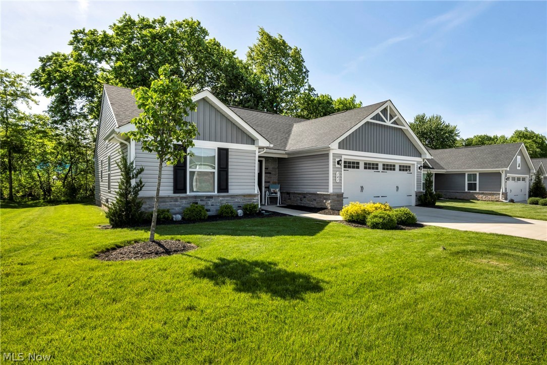 141 W Spring Drive Elyria OH 44035