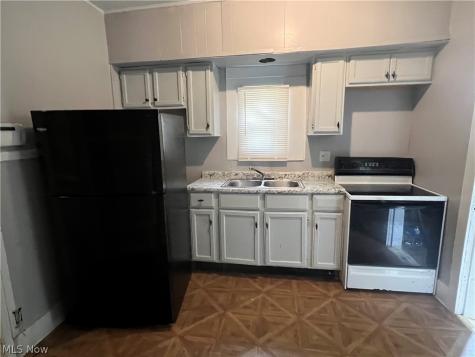 1409 Curtis Street Akron OH 44301