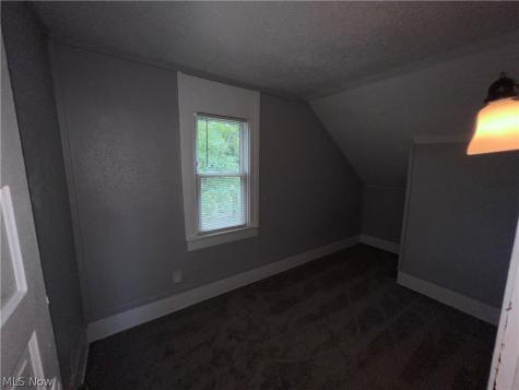 1409 Curtis Street Akron OH 44301