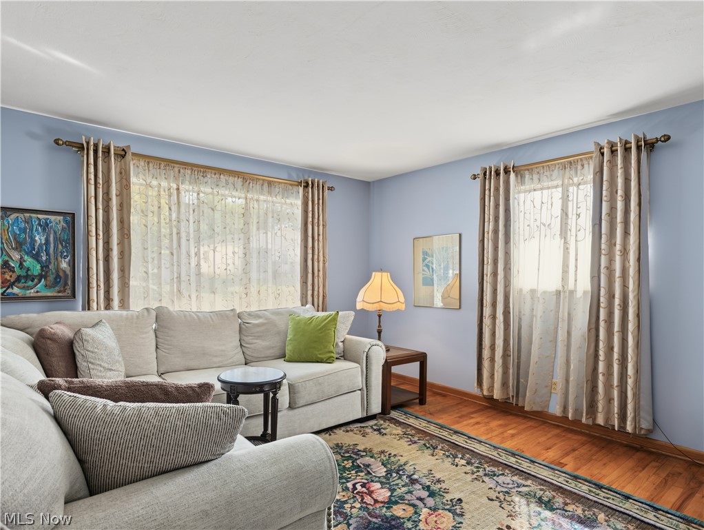 548 Gibbs Road Akron OH 44312
