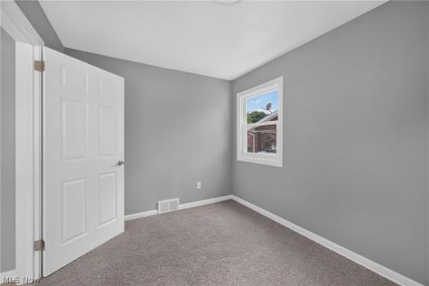 309 E Baird Avenue Barberton OH 44203