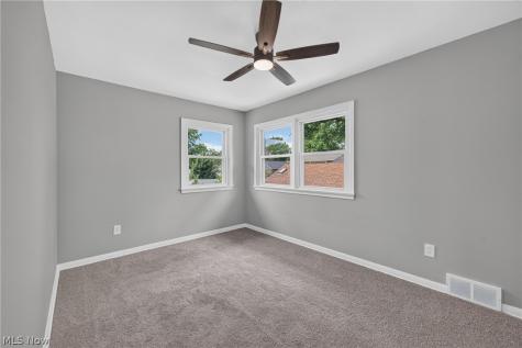 309 E Baird Avenue Barberton OH 44203