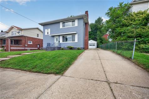 309 E Baird Avenue Barberton OH 44203