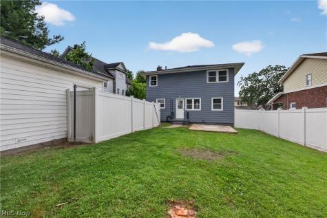 309 E Baird Avenue Barberton OH 44203