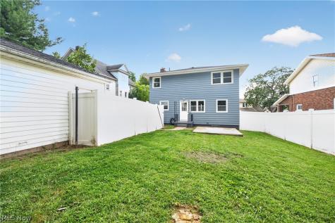 309 E Baird Avenue Barberton OH 44203