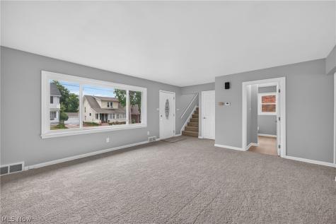 309 E Baird Avenue Barberton OH 44203
