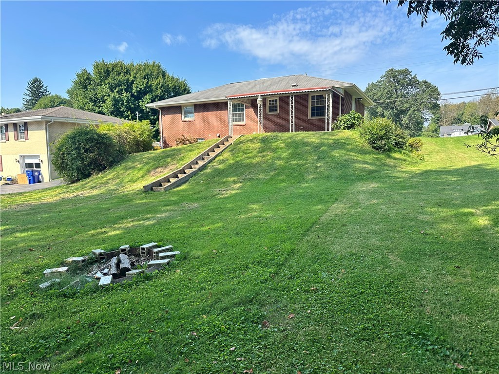 3244 St Clair Avenue East Liverpool OH 43920