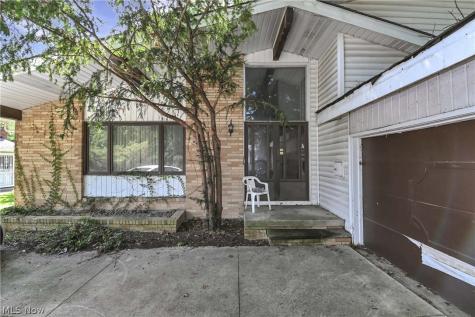 5392 Meadow Wood Boulevard Lyndhurst OH 44124