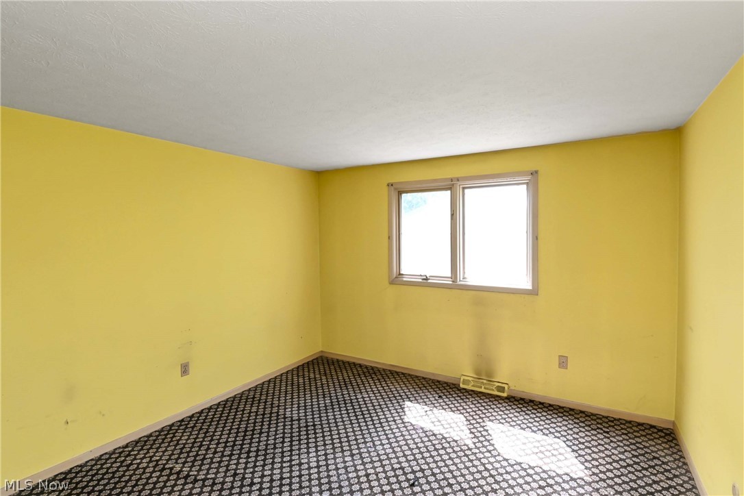 5392 Meadow Wood Boulevard Lyndhurst OH 44124