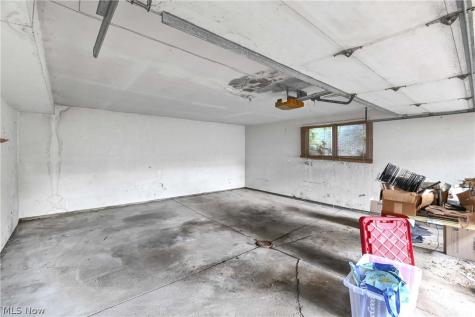 5392 Meadow Wood Boulevard Lyndhurst OH 44124