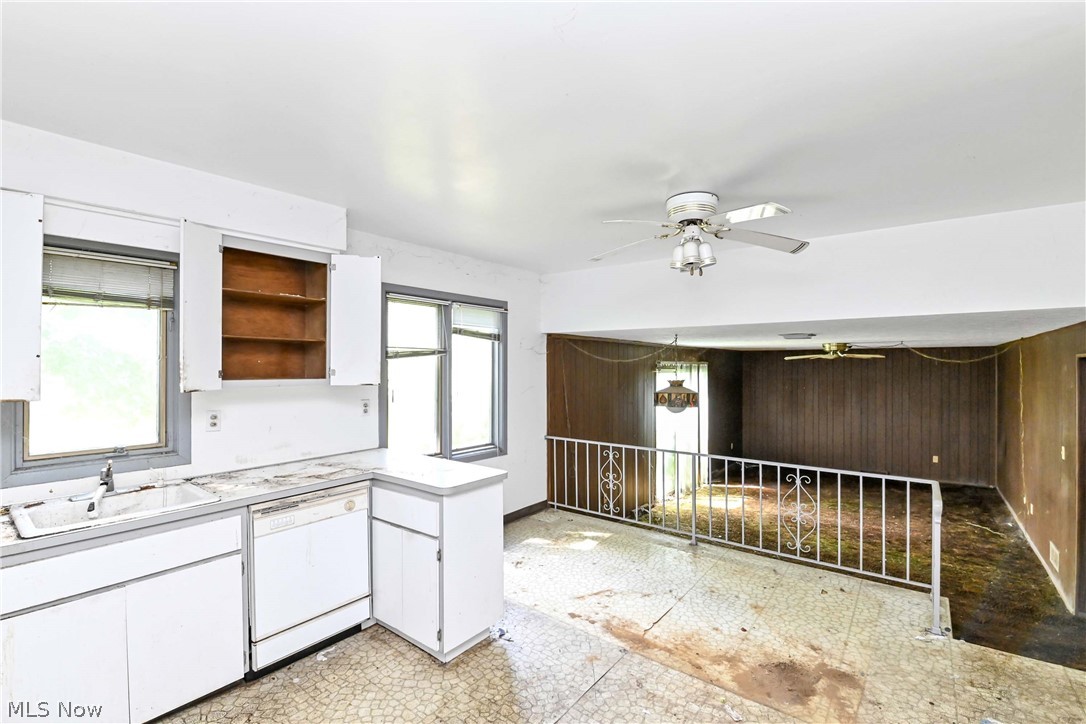 5392 Meadow Wood Boulevard Lyndhurst OH 44124