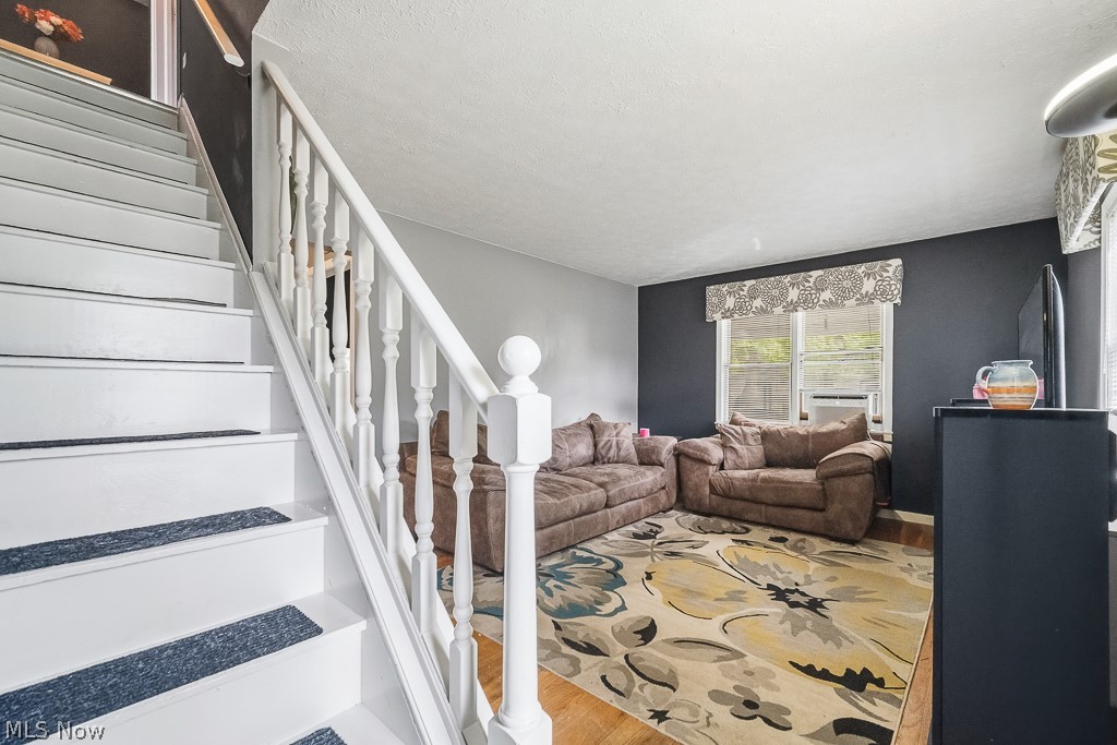 687 Elyria Avenue Amherst OH 44001
