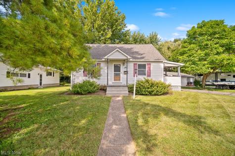 687 Elyria Avenue Amherst OH 44001