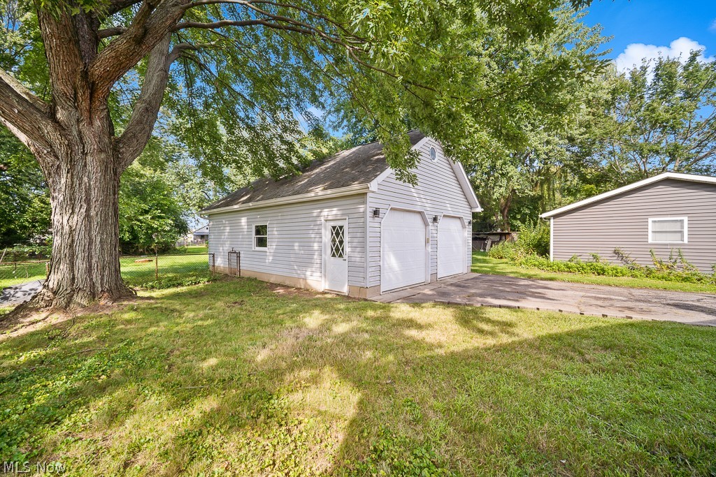 687 Elyria Avenue Amherst OH 44001