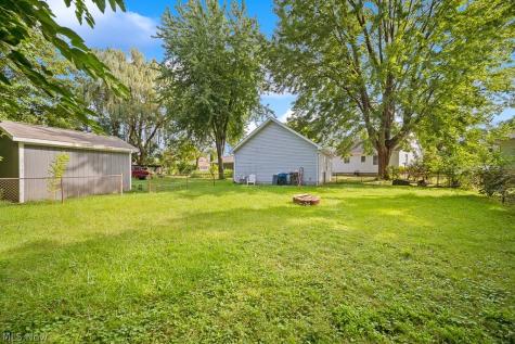687 Elyria Avenue Amherst OH 44001