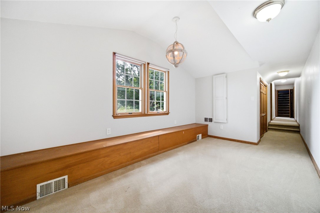6963 Crestview Drive Brecksville OH 44141