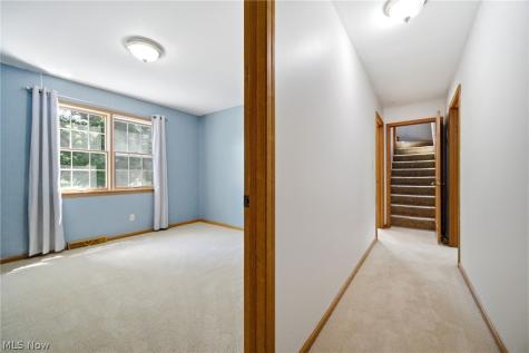 6963 Crestview Drive Brecksville OH 44141