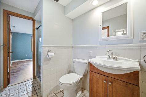 6963 Crestview Drive Brecksville OH 44141