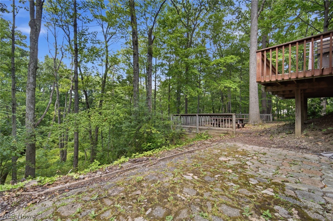 6963 Crestview Drive Brecksville OH 44141
