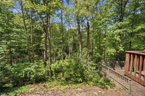 6963 Crestview Drive Brecksville OH 44141