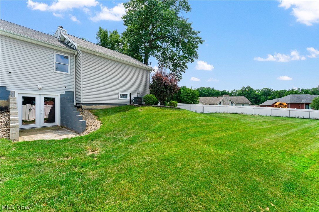 224 Misty Woods Court Struthers OH 44471