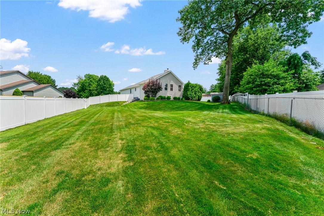 224 Misty Woods Court Struthers OH 44471