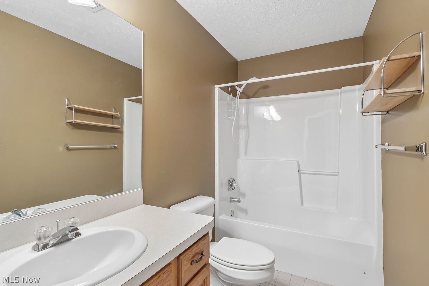 7537 Hillbrook Oval Brecksville OH 44141