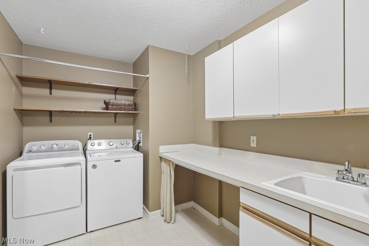 7537 Hillbrook Oval Brecksville OH 44141
