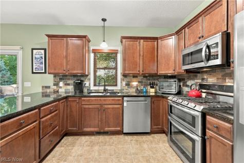 7028 Emerald Cove Avenue NW Canal Fulton OH 44614