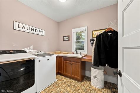 7028 Emerald Cove Avenue NW Canal Fulton OH 44614
