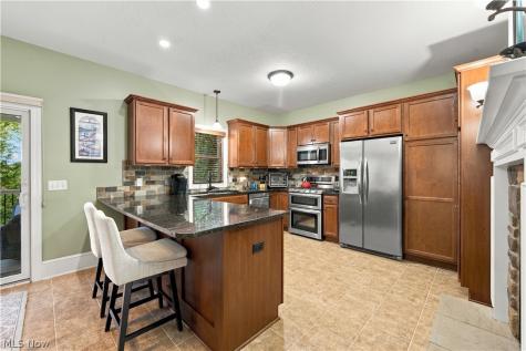 7028 Emerald Cove Avenue NW Canal Fulton OH 44614