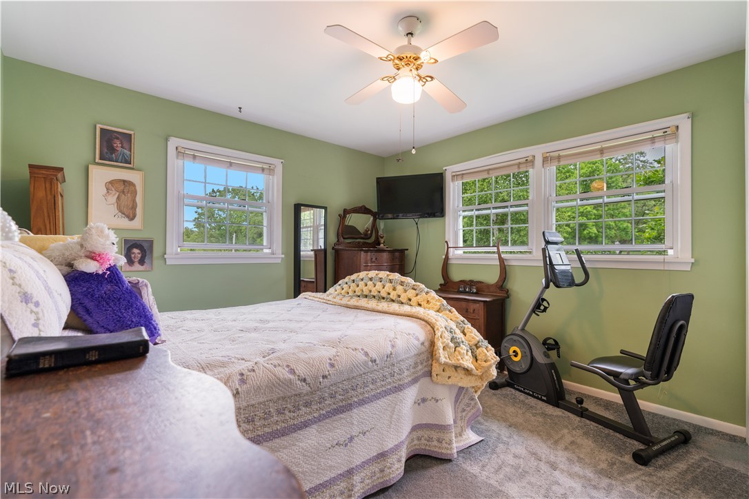 11385 William Penn Avenue NE Hartville OH 44632