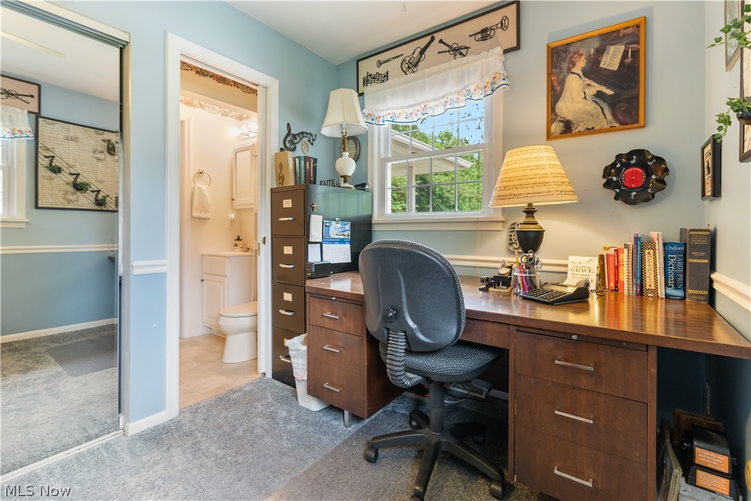 11385 William Penn Avenue NE Hartville OH 44632