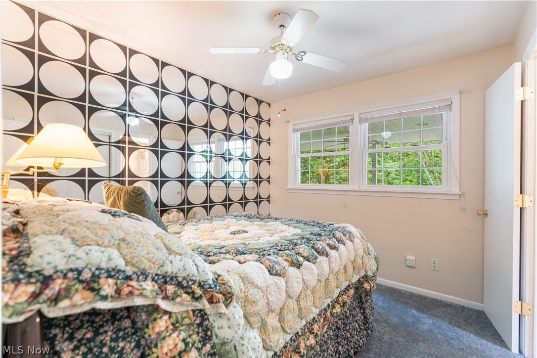 11385 William Penn Avenue NE Hartville OH 44632